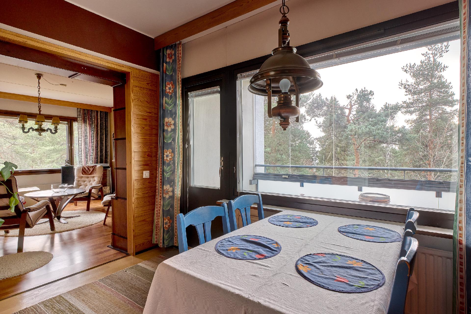 Kalliomäentie 8, Routio, Lohja