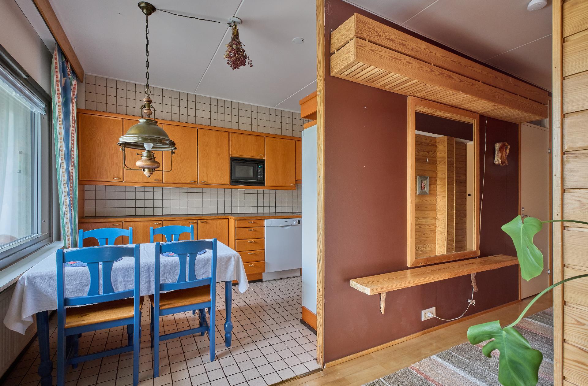 Kalliomäentie 8, Routio, Lohja