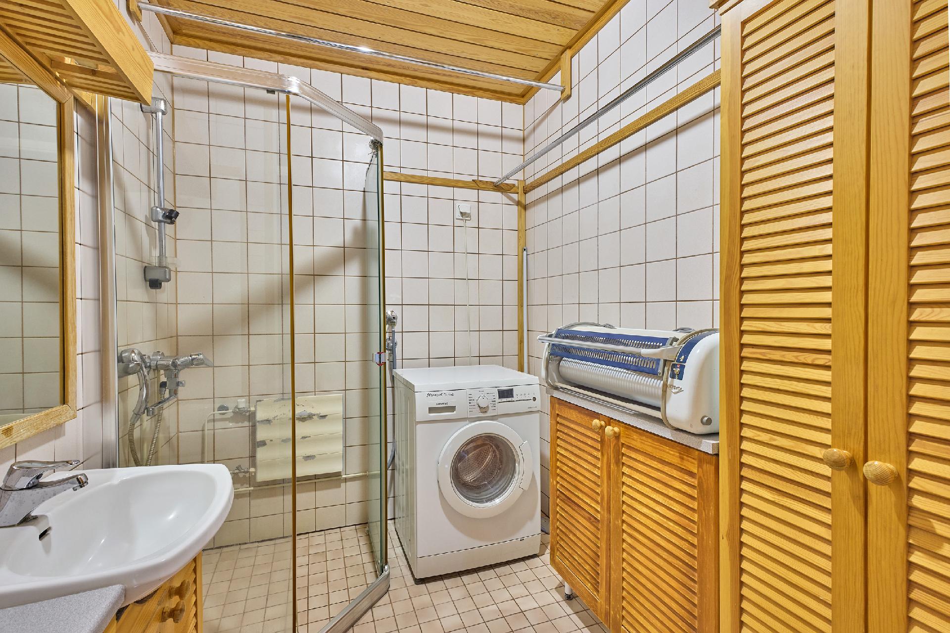 Kalliomäentie 8, Routio, Lohja