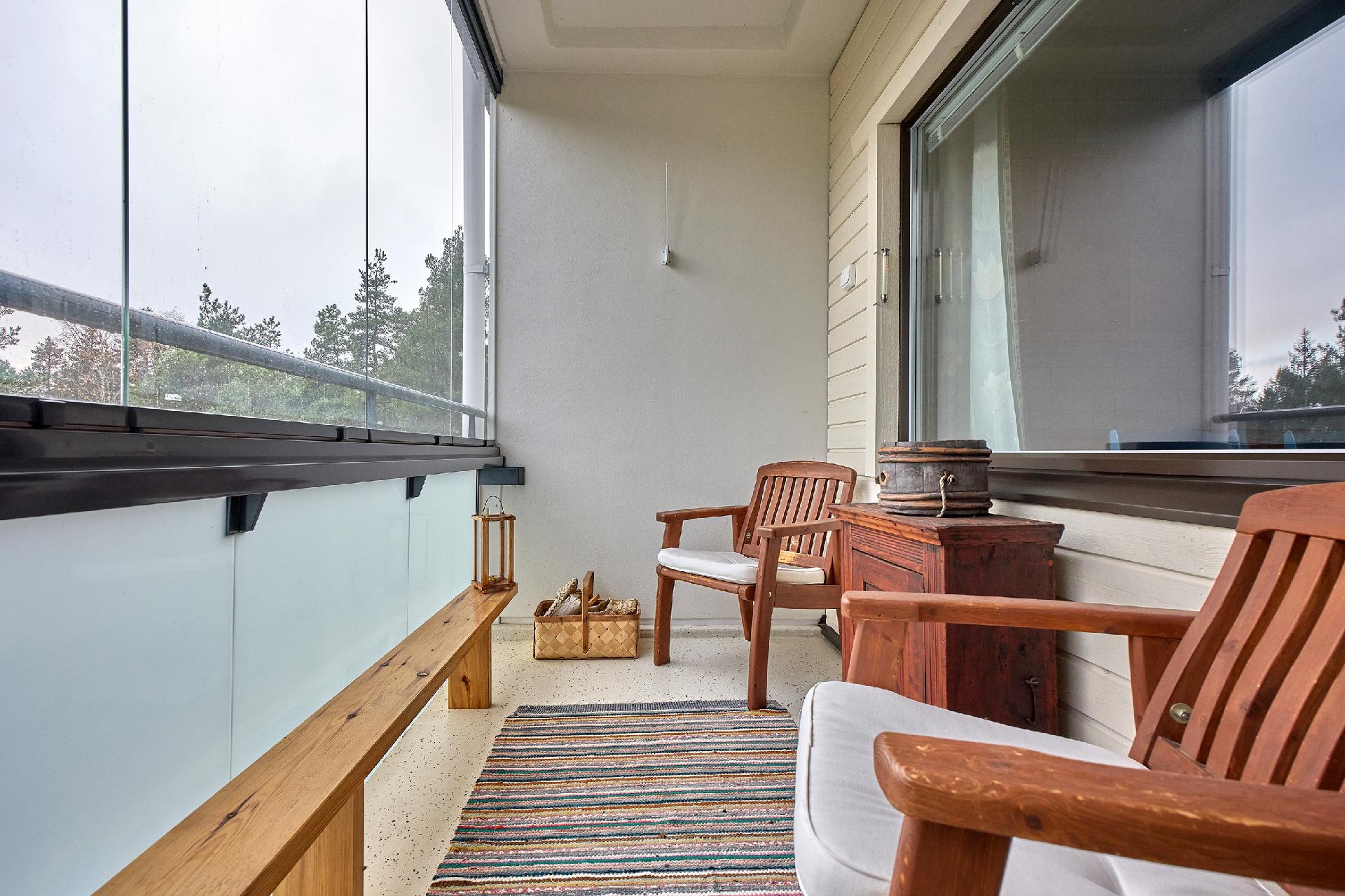 Kalliomäentie 8, Routio, Lohja