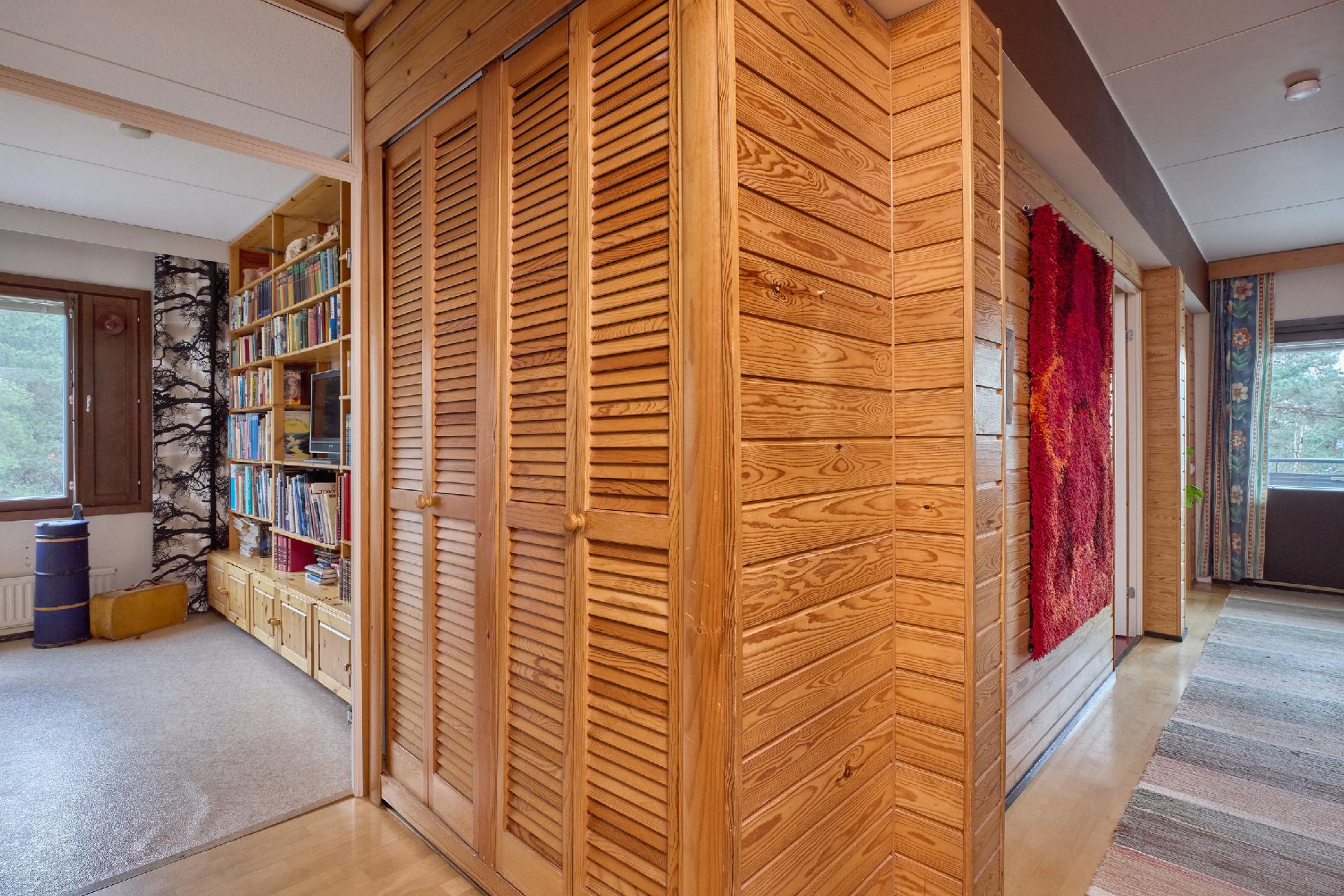 Kalliomäentie 8, Routio, Lohja