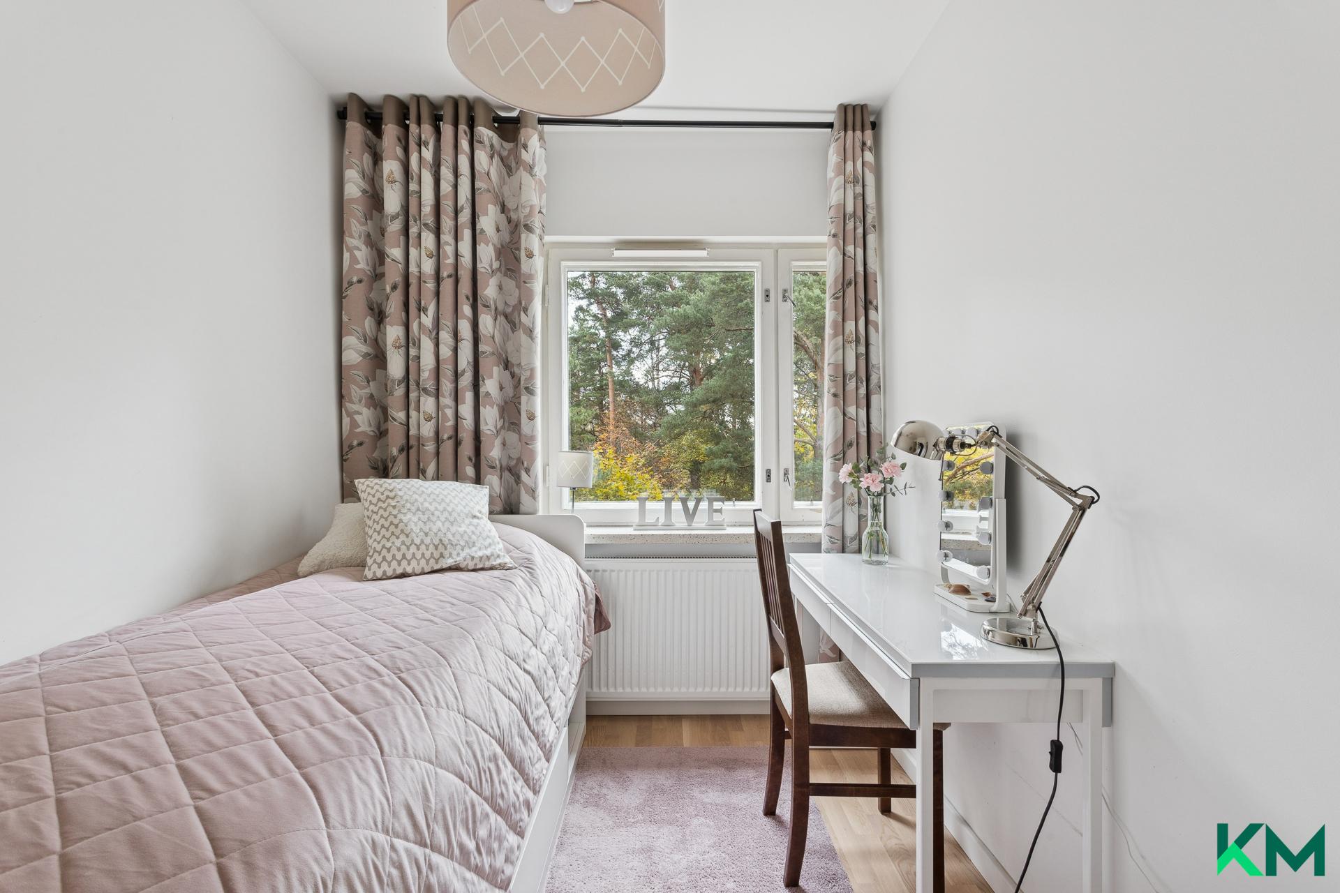 Rakuunantie 5, Munkkiniemi, Helsinki