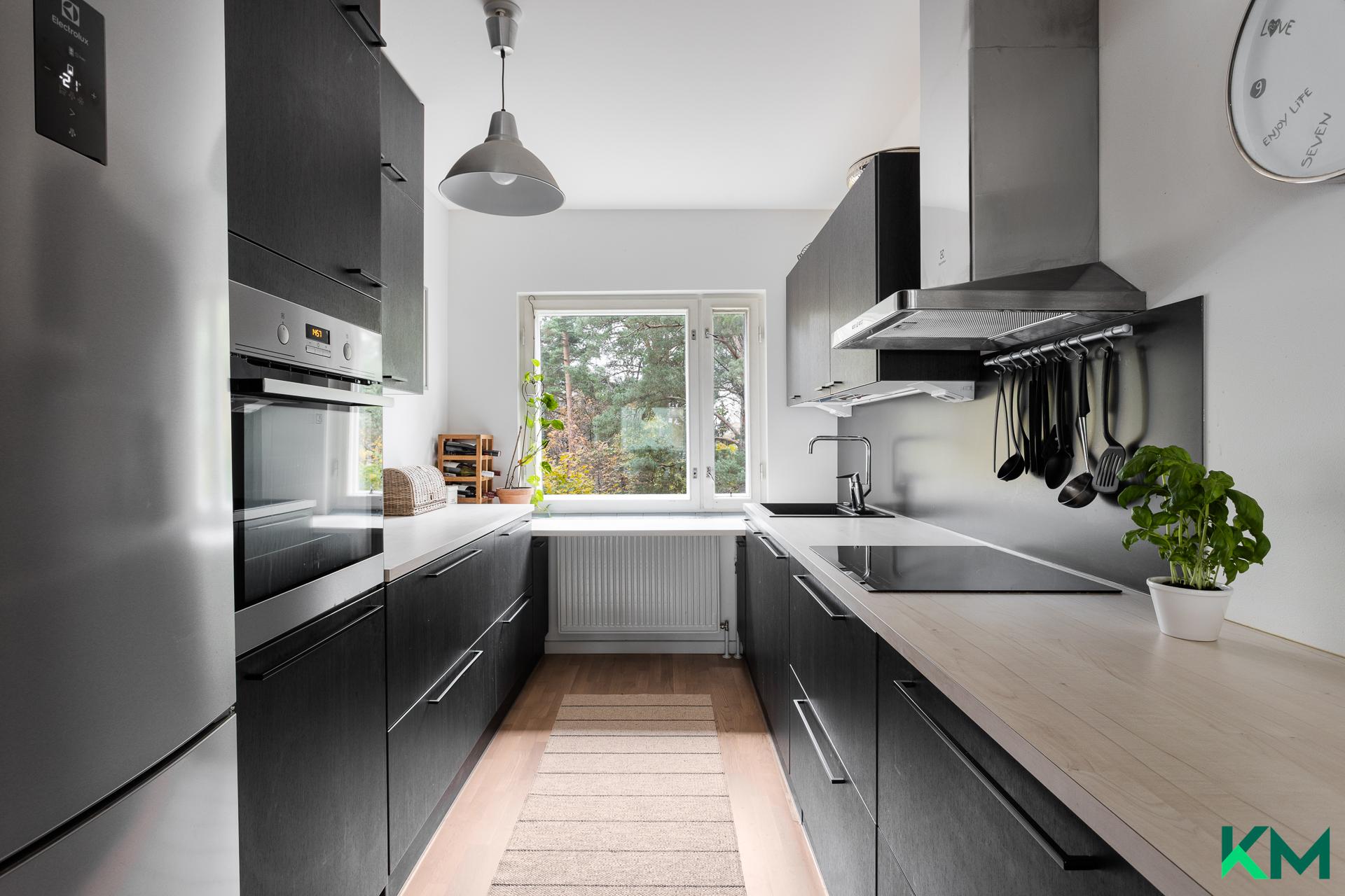 Rakuunantie 5, Munkkiniemi, Helsinki