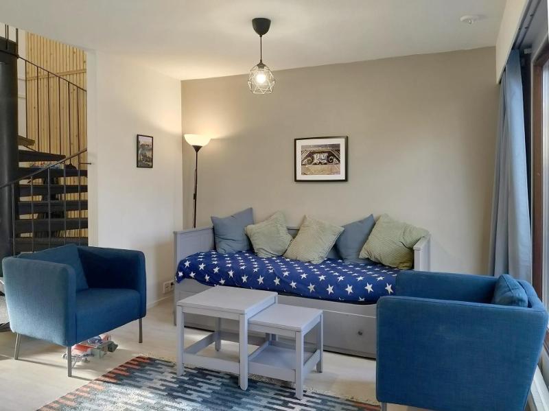 Kytäjänkatu 13, Kirjavatolppa, Hyvinkää