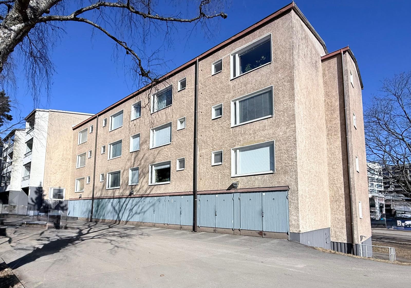 Asunnot toisen kerroksen tasolla