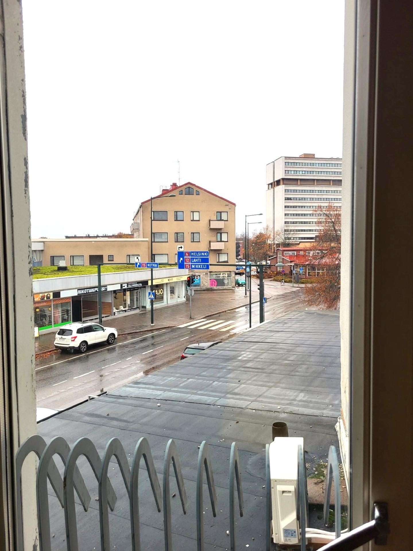 Ranskalaiselta parvekkeelta näkymät