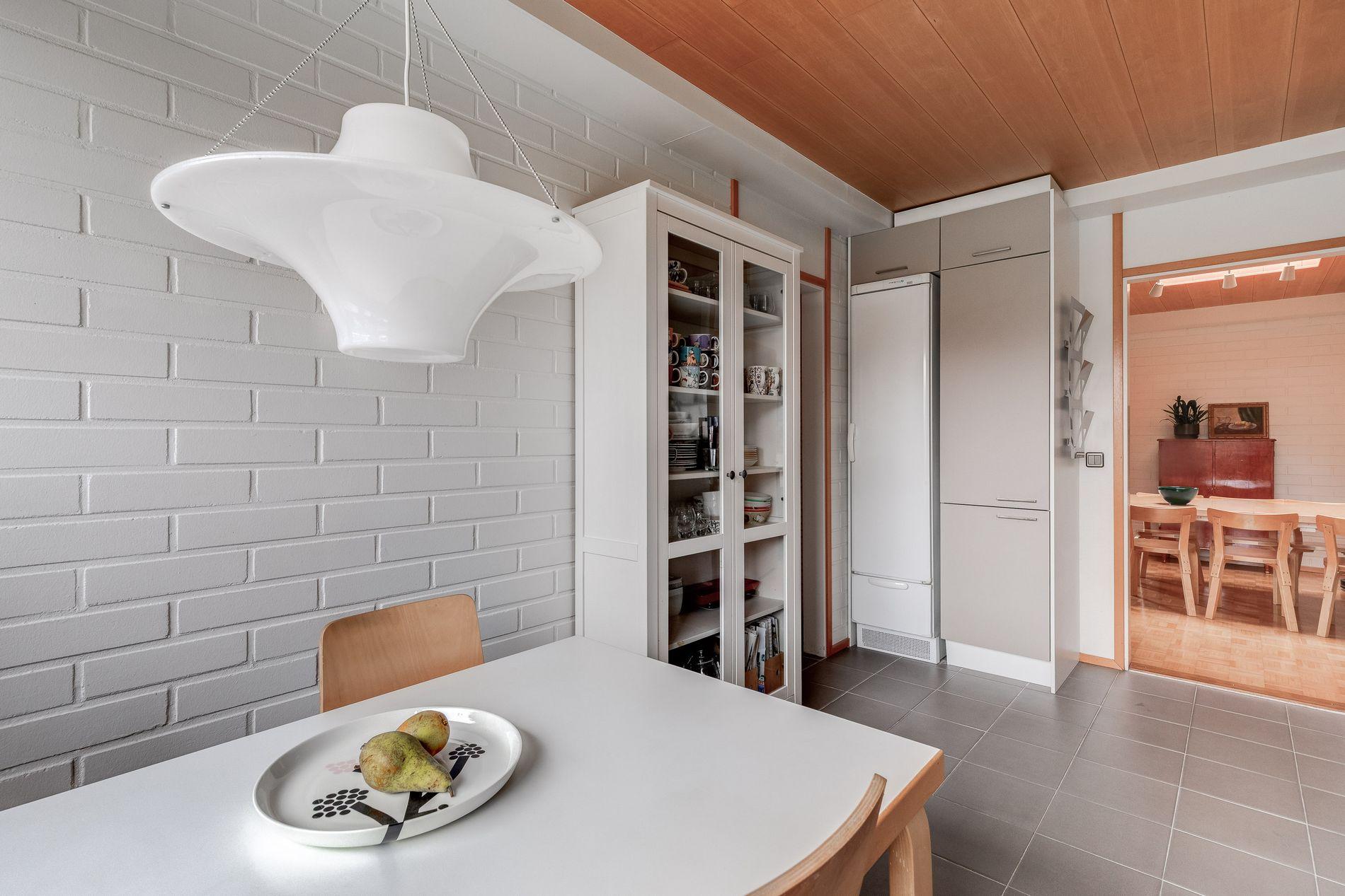 Unilukkarintie 2-4, Itä-Pakila, Helsinki