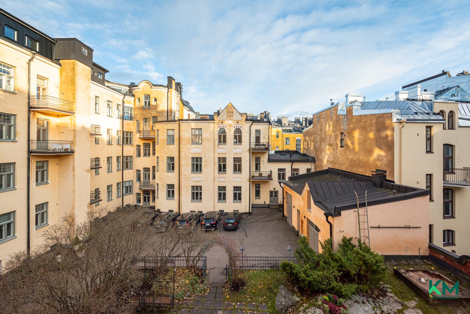 Näkymä keittiön ikkunasta