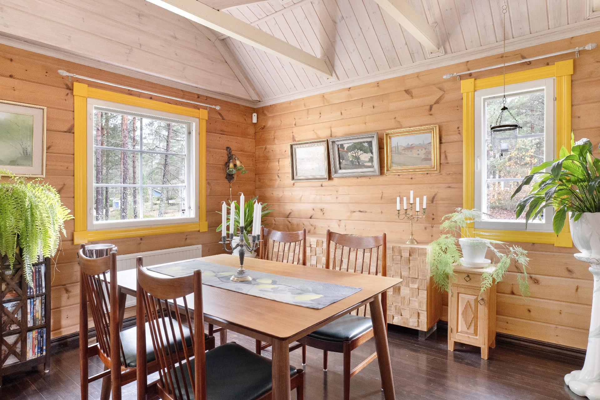 Sienikuja 4, Störsvik, Siuntio