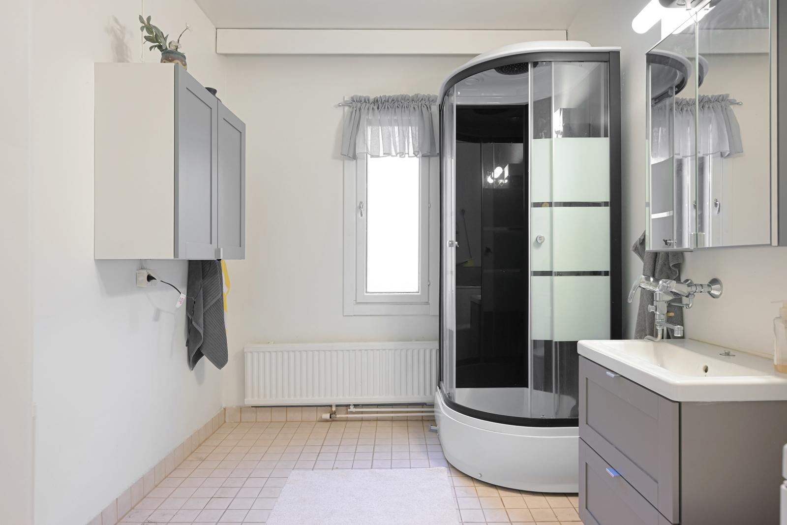 Mätästie 5, Suurmetsä, Helsinki