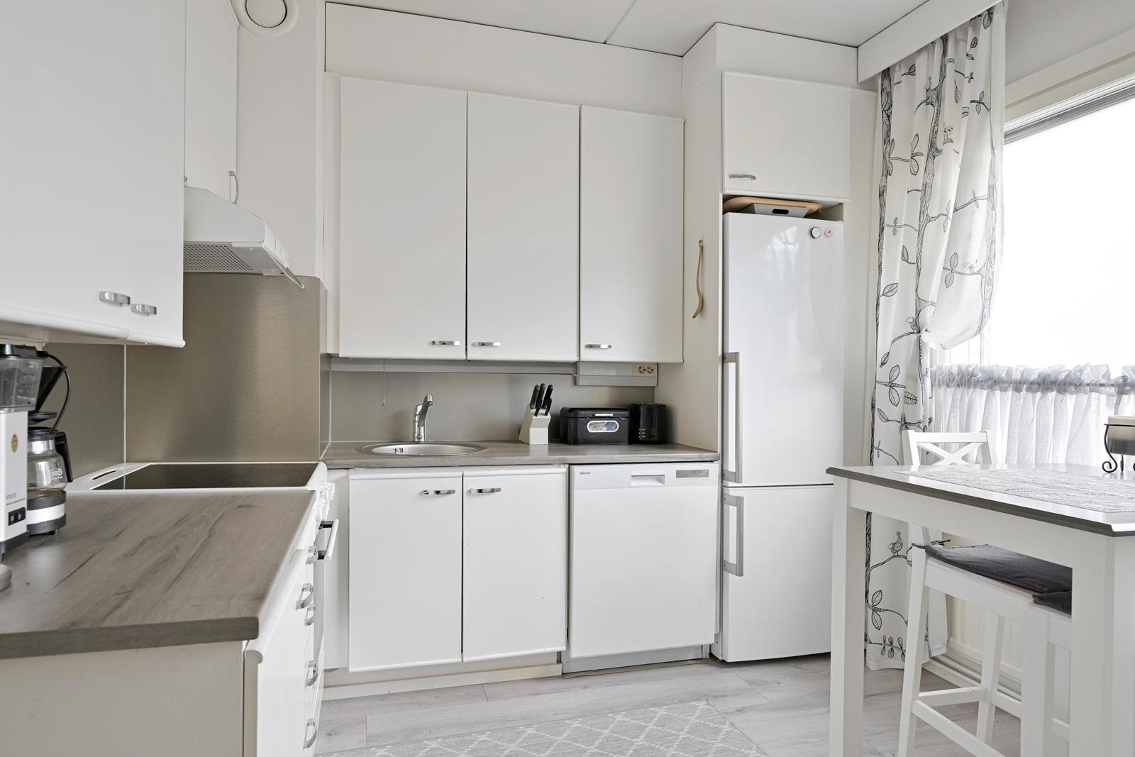 Mätästie 5, Suurmetsä, Helsinki