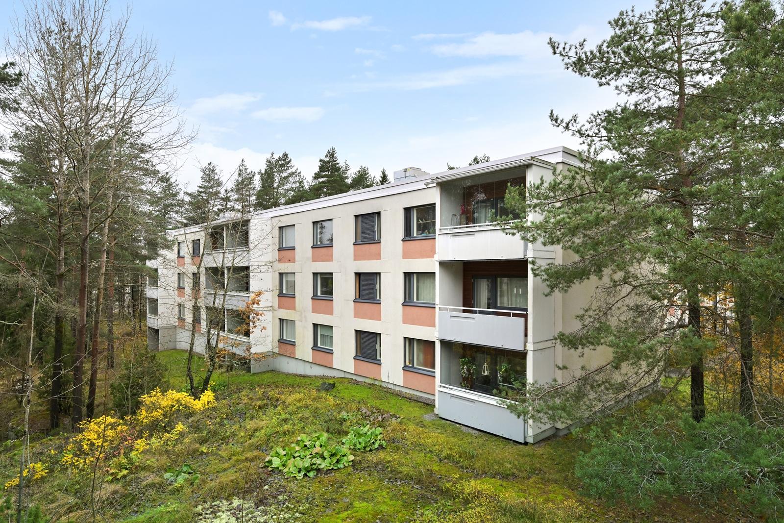 Mätästie 5, Suurmetsä, Helsinki