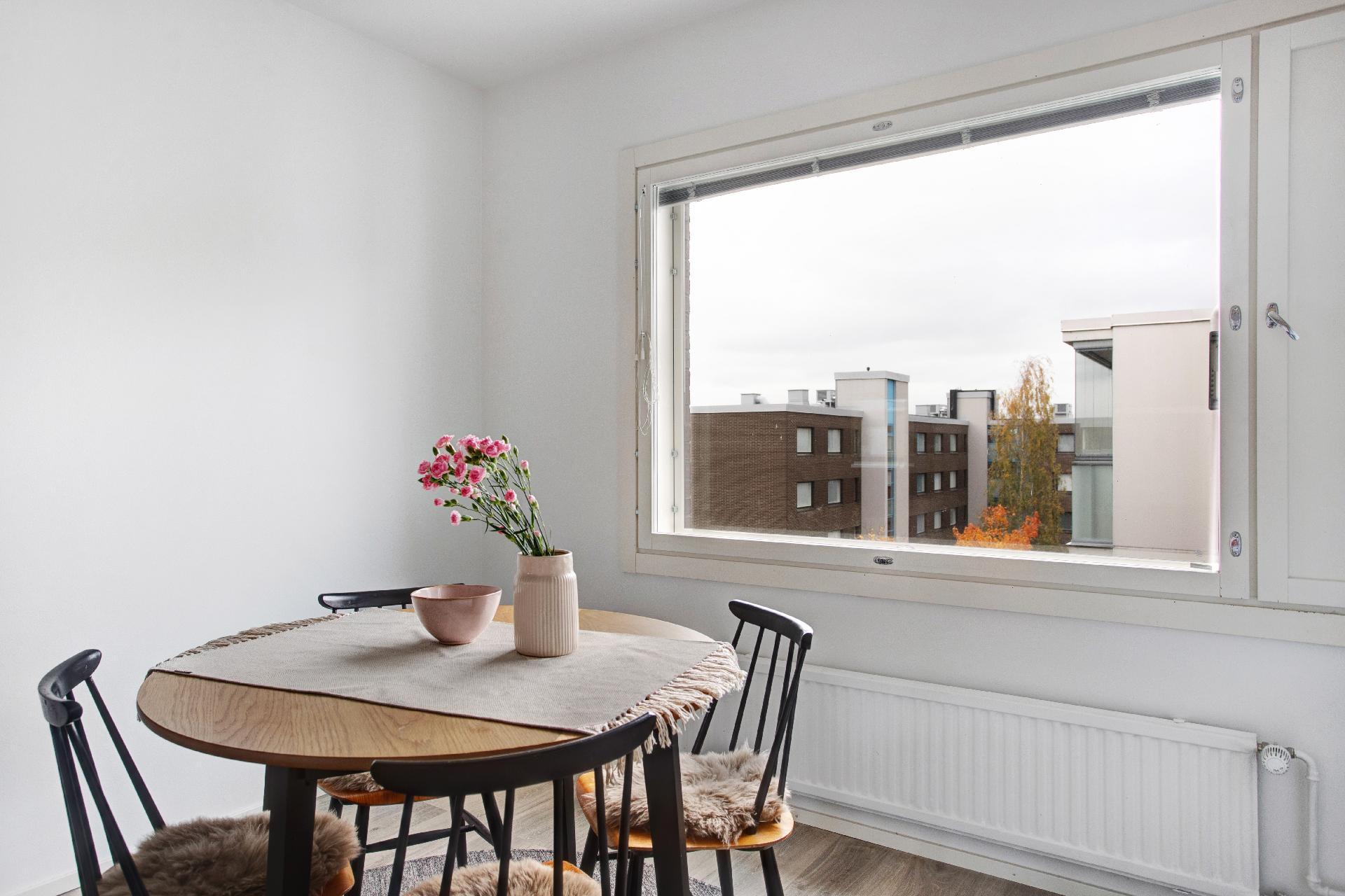 Itälahdenkatu 10, Lauttasaari, Helsinki