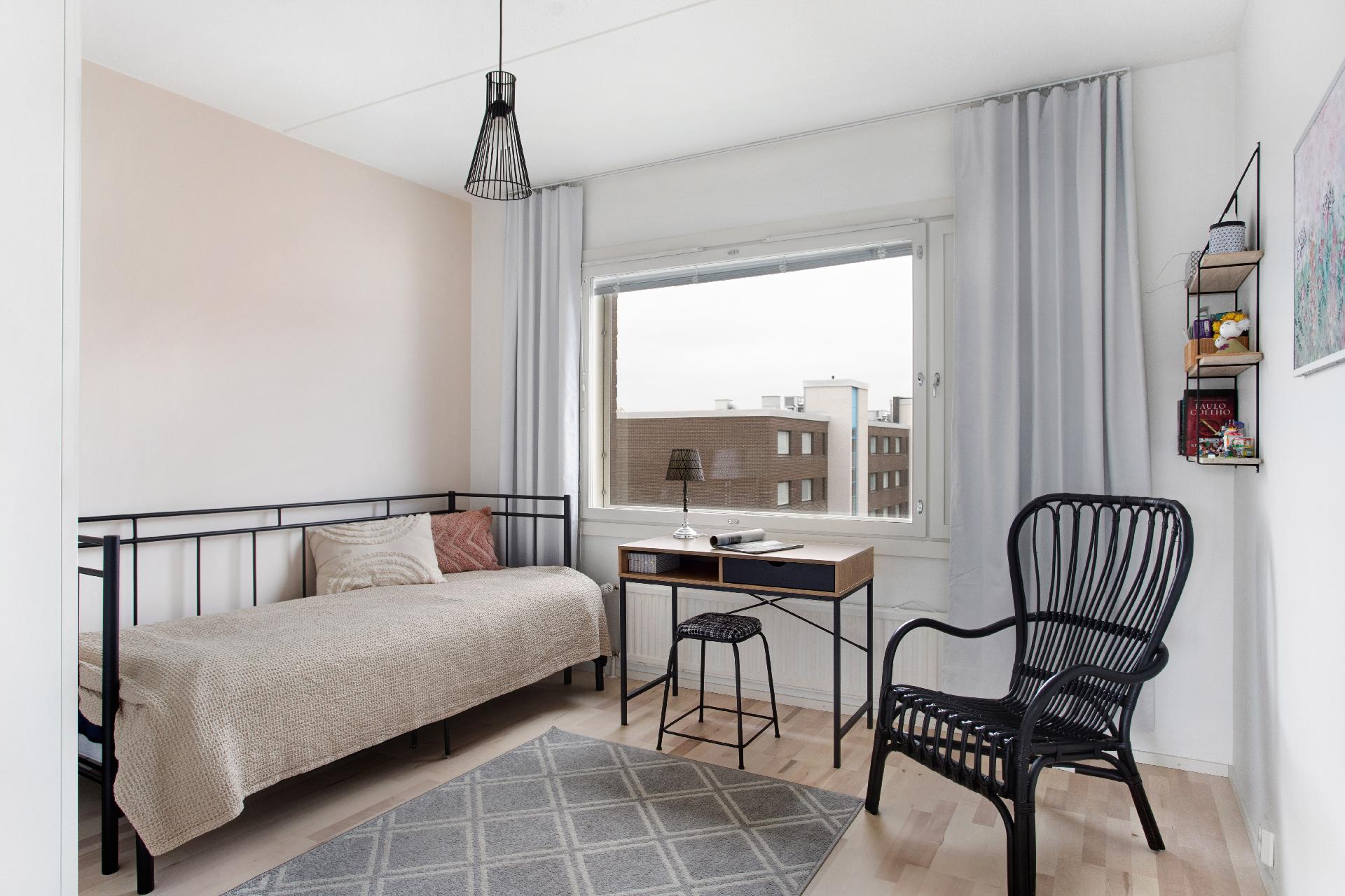 Itälahdenkatu 10, Lauttasaari, Helsinki