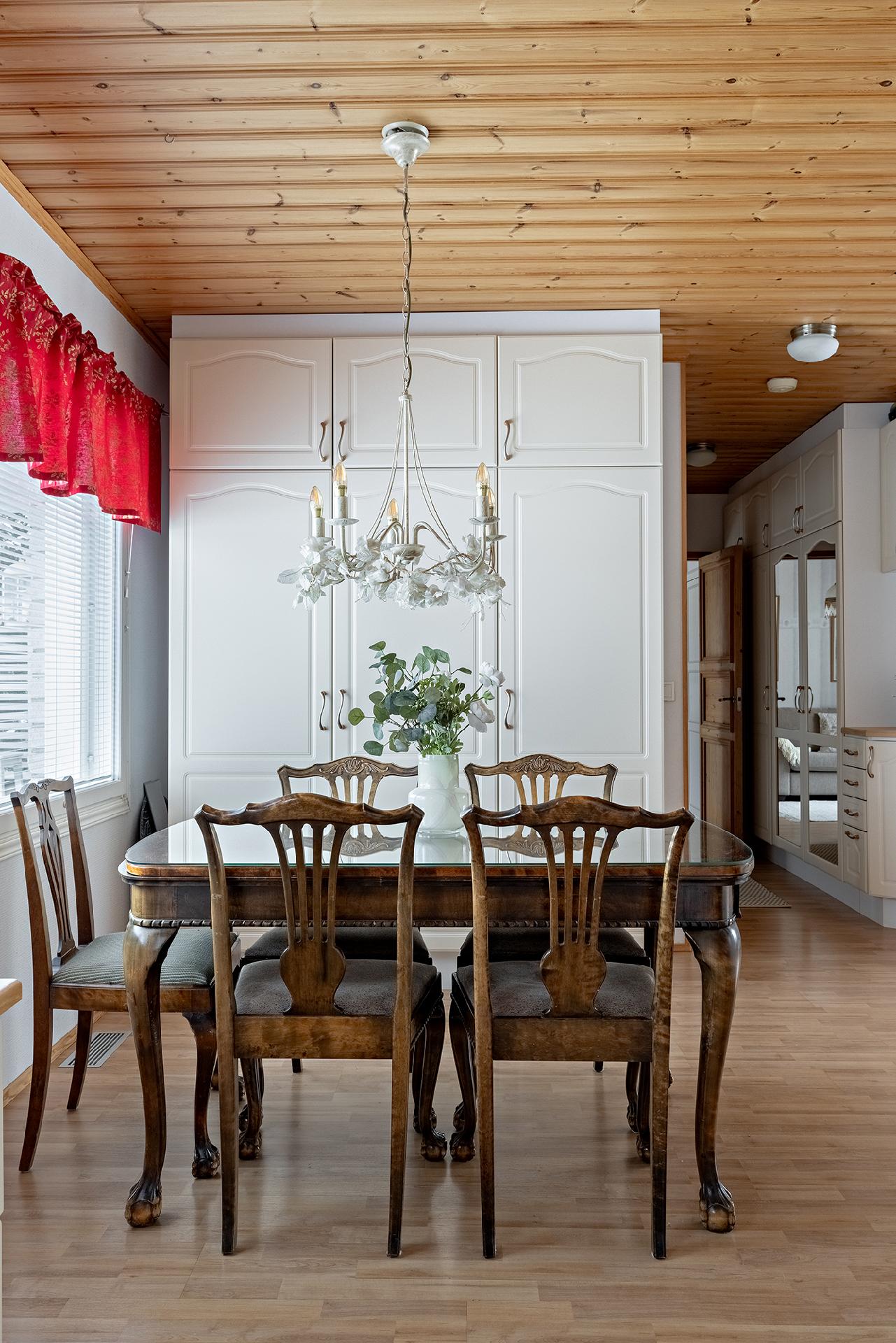 Uusitie 7, Kuusikko, Muhos