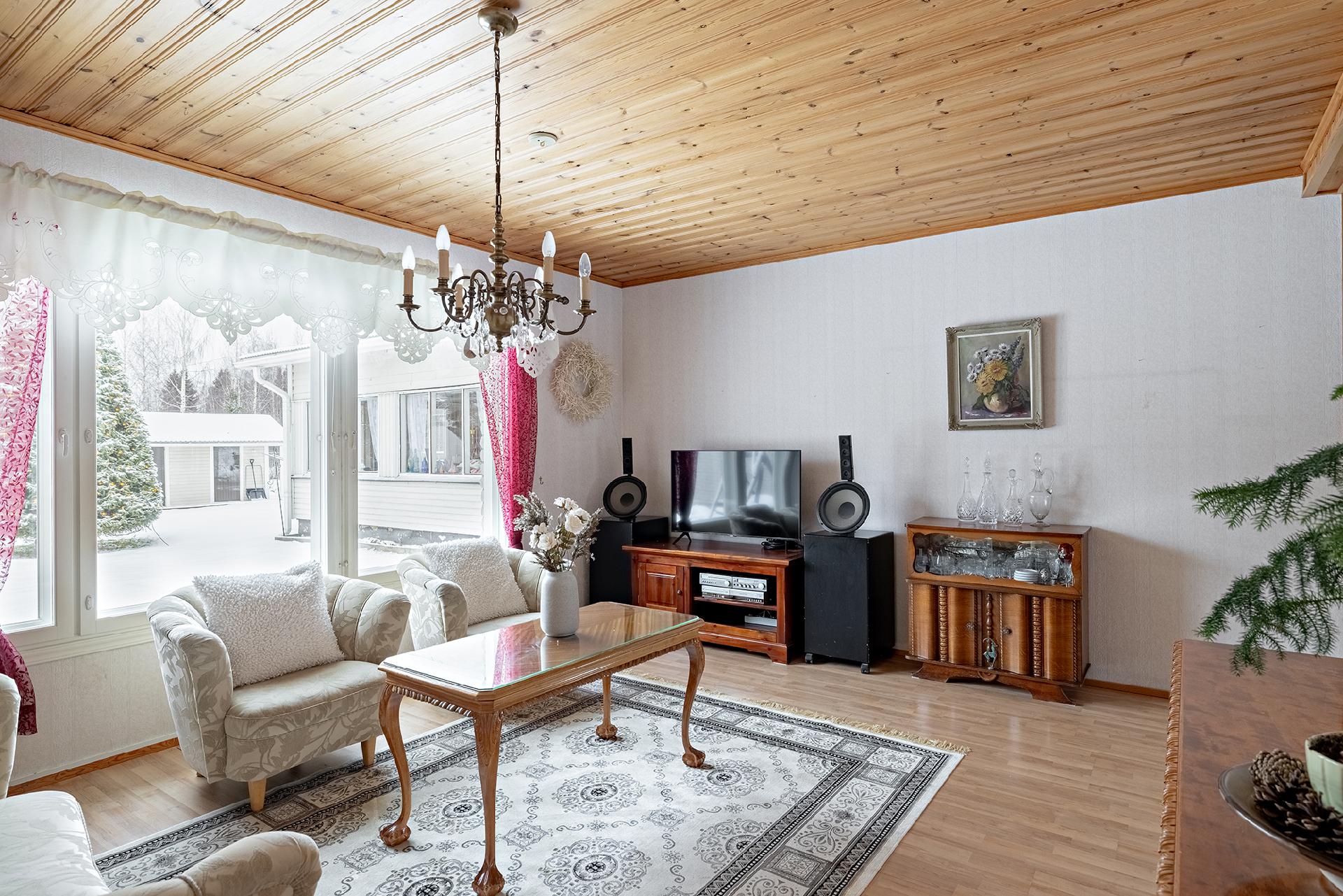 Uusitie 7, Kuusikko, Muhos