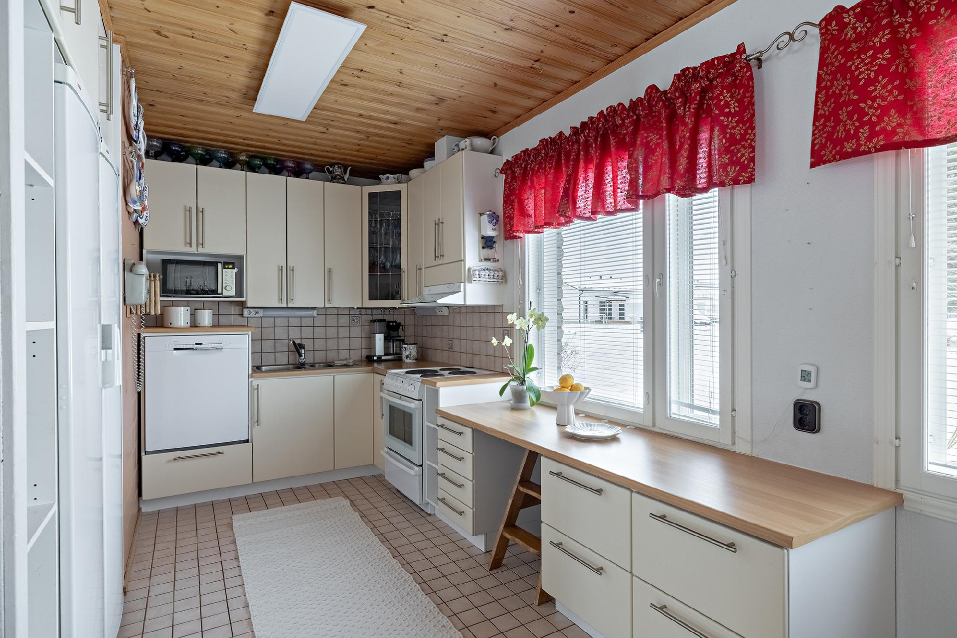 Uusitie 7, Kuusikko, Muhos