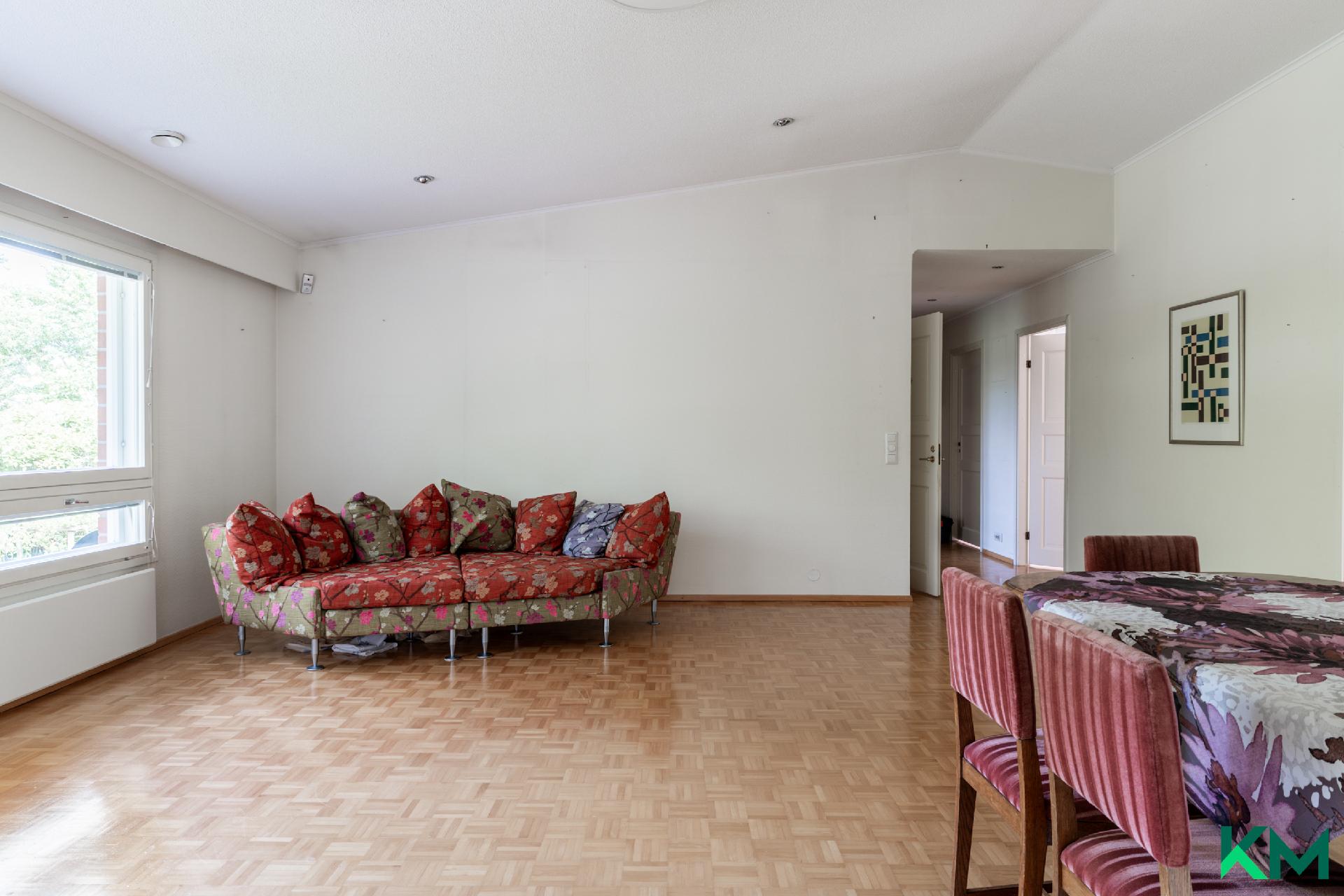 Hirsikalliontie 16, Laaksolahti, Espoo