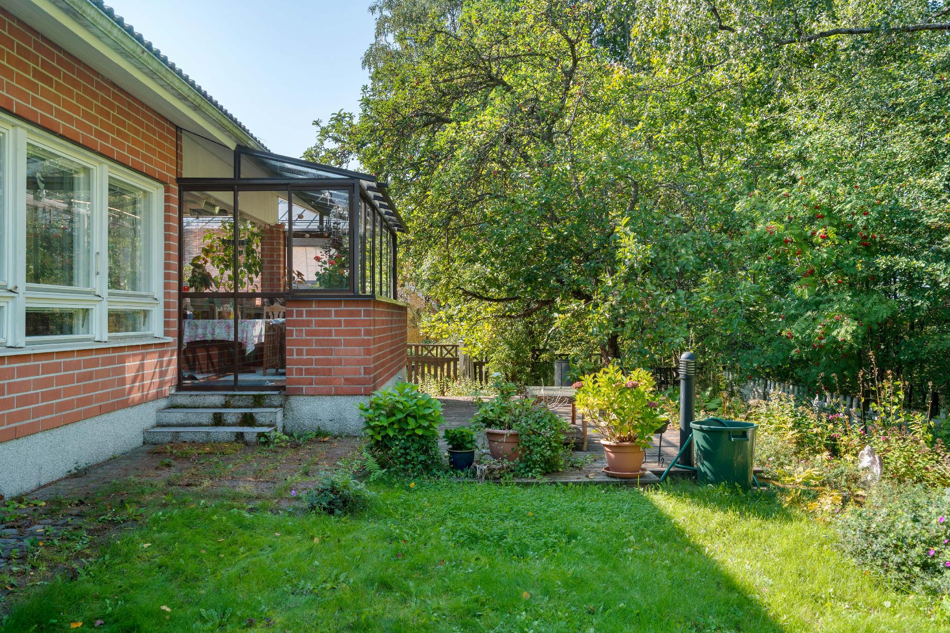 Hirsikalliontie 16, Laaksolahti, Espoo