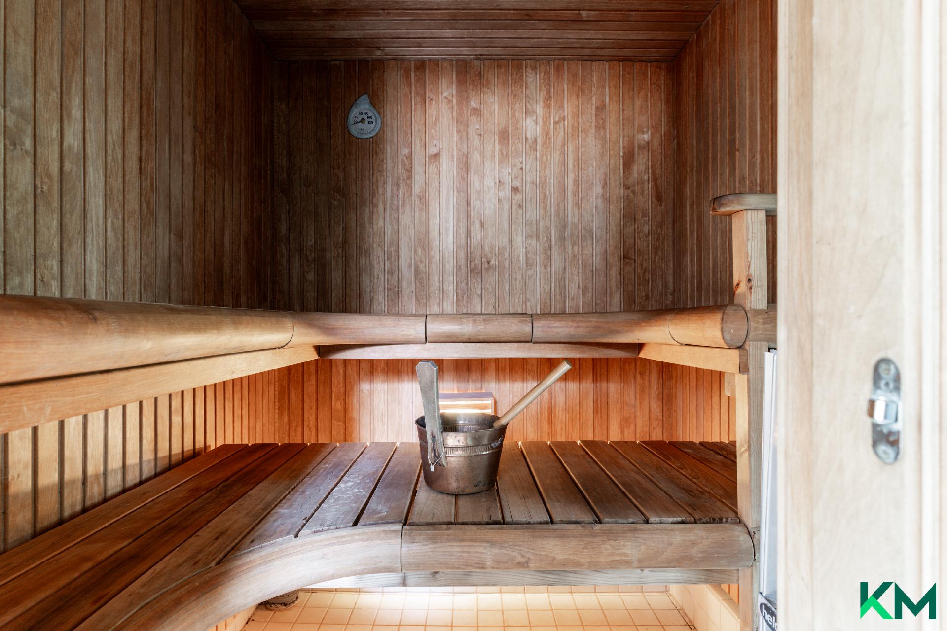 Hirsikalliontie 16, Laaksolahti, Espoo