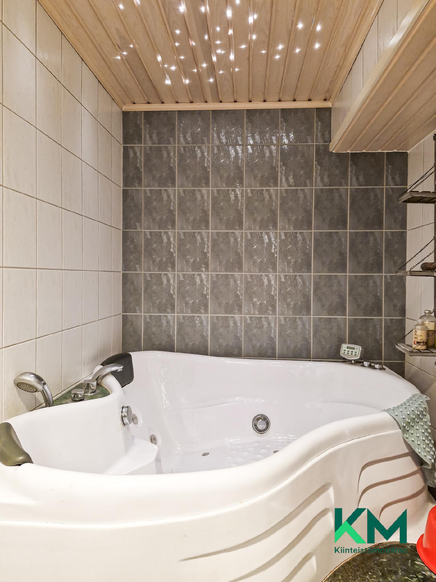 Rantatie 7, Kellarpelto, Savonlinna