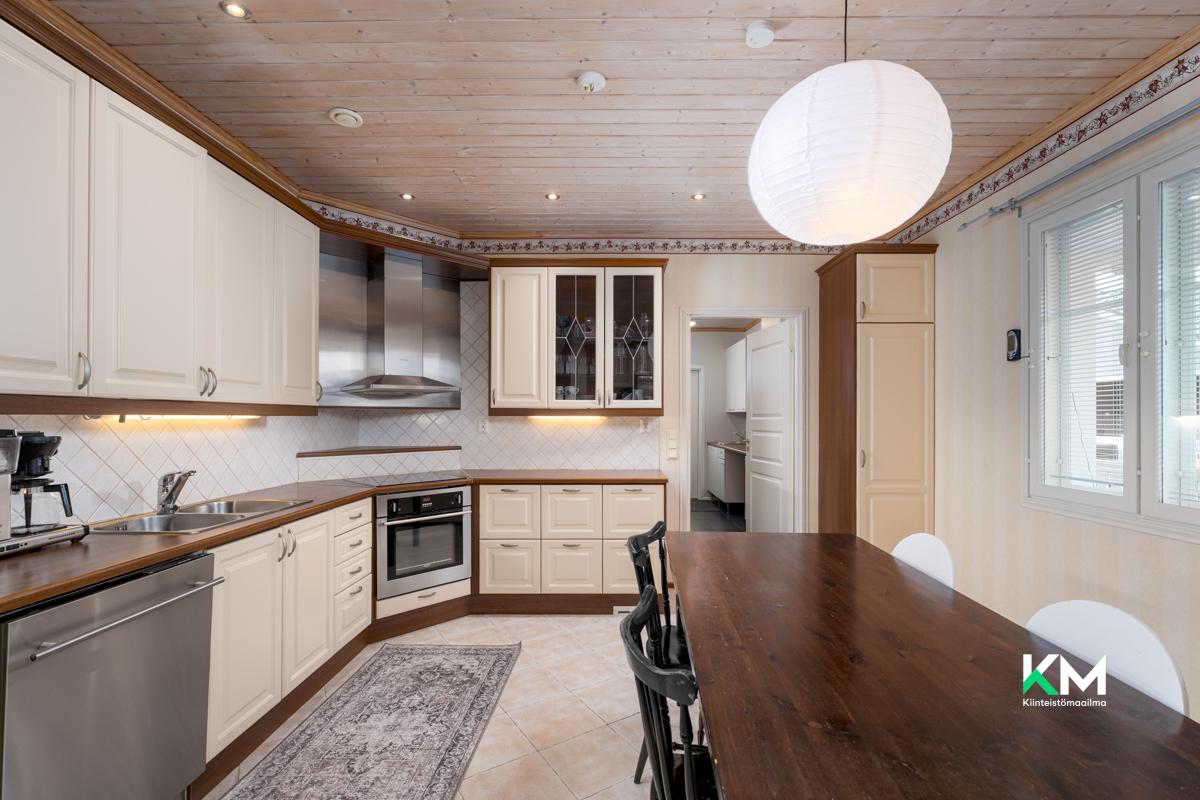 Santerintie 8, Kaustinen