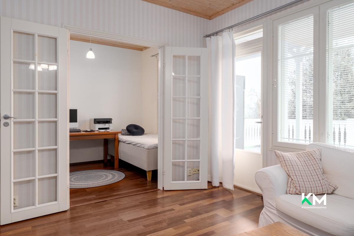 Santerintie 8, Kaustinen