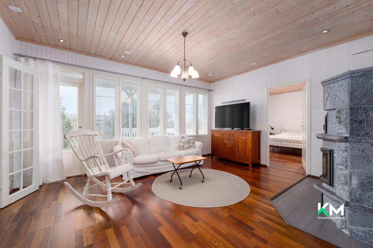 Santerintie 8, Kaustinen