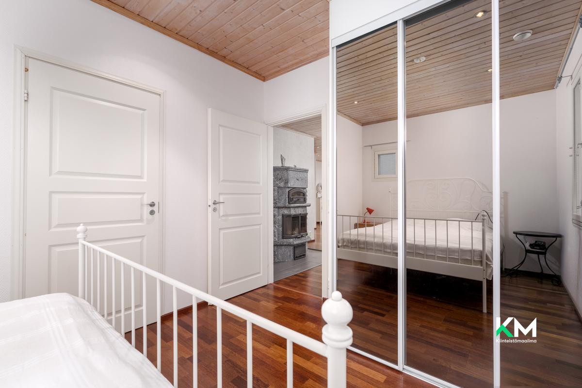 Santerintie 8, Kaustinen