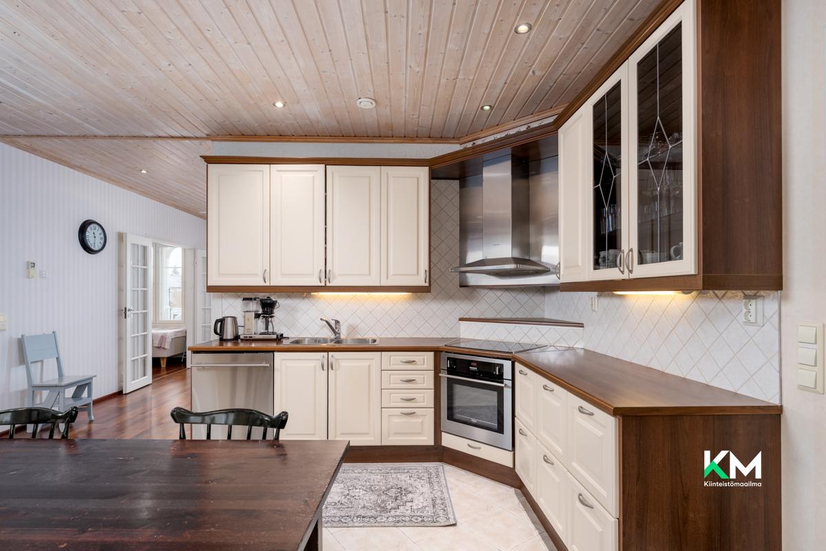 Santerintie 8, Kaustinen