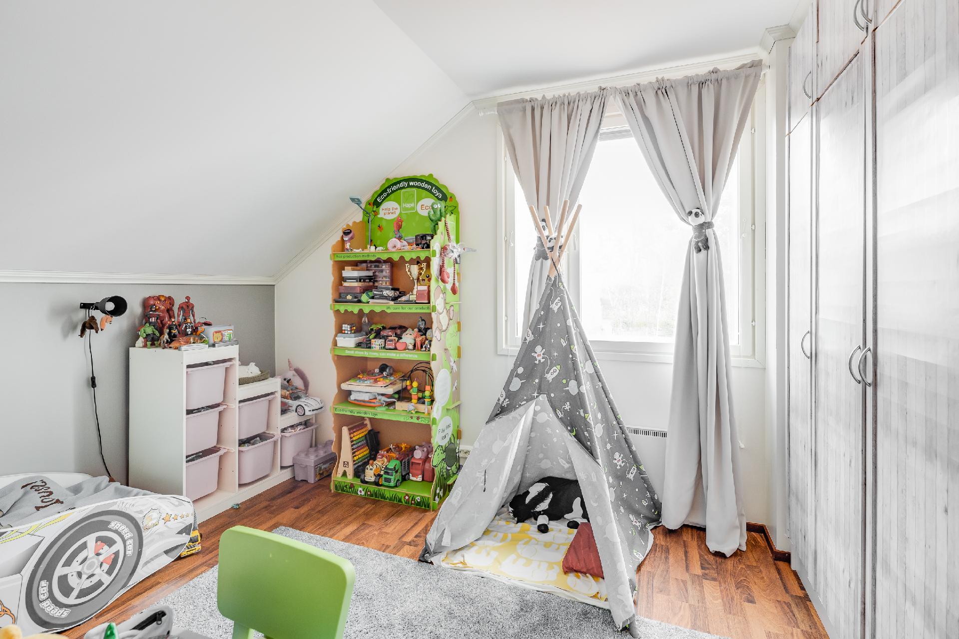 Vuohitie 2, Metsola, Vantaa