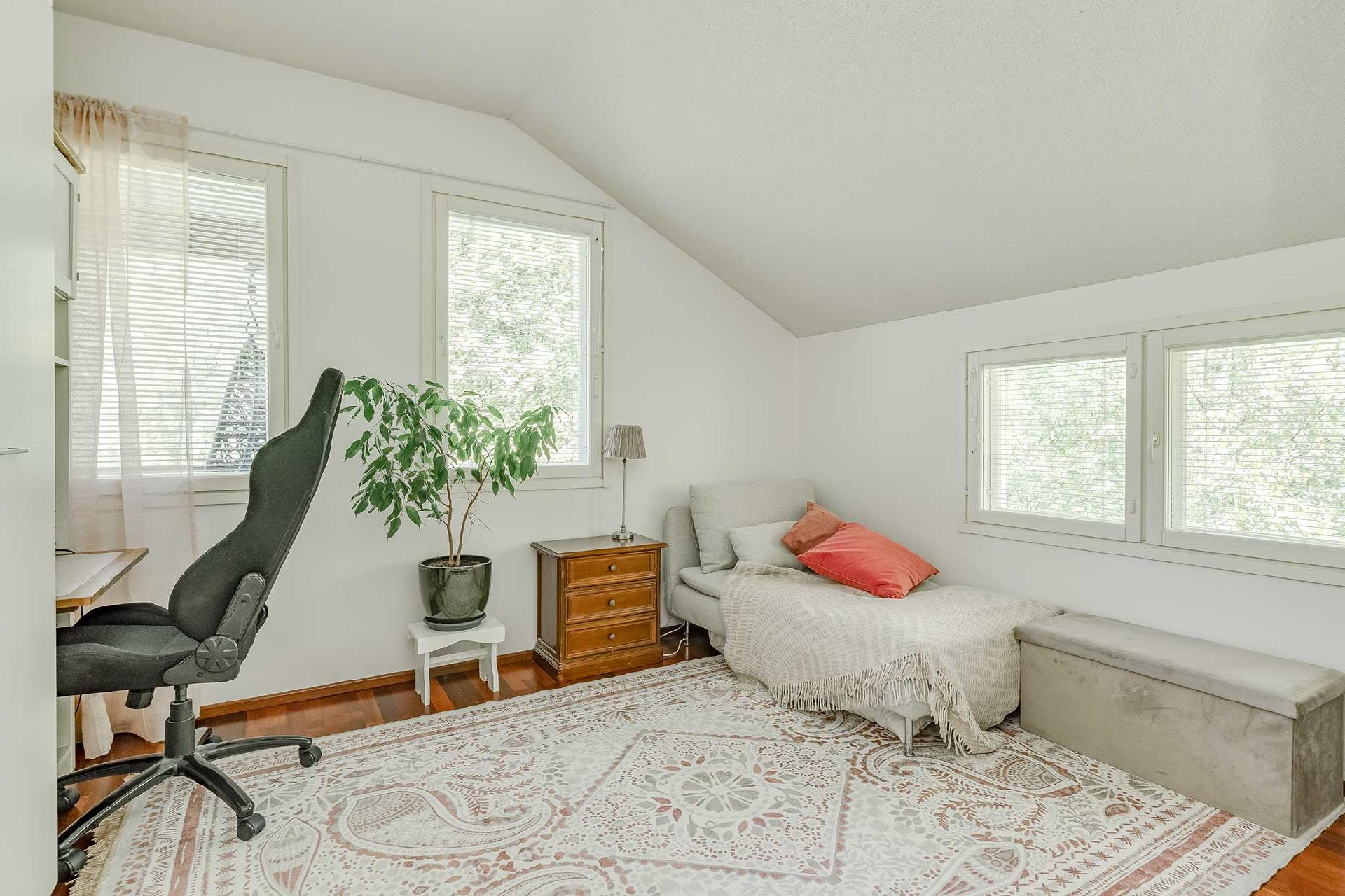 Velholehdenkatu 4, Hervanta, Tampere