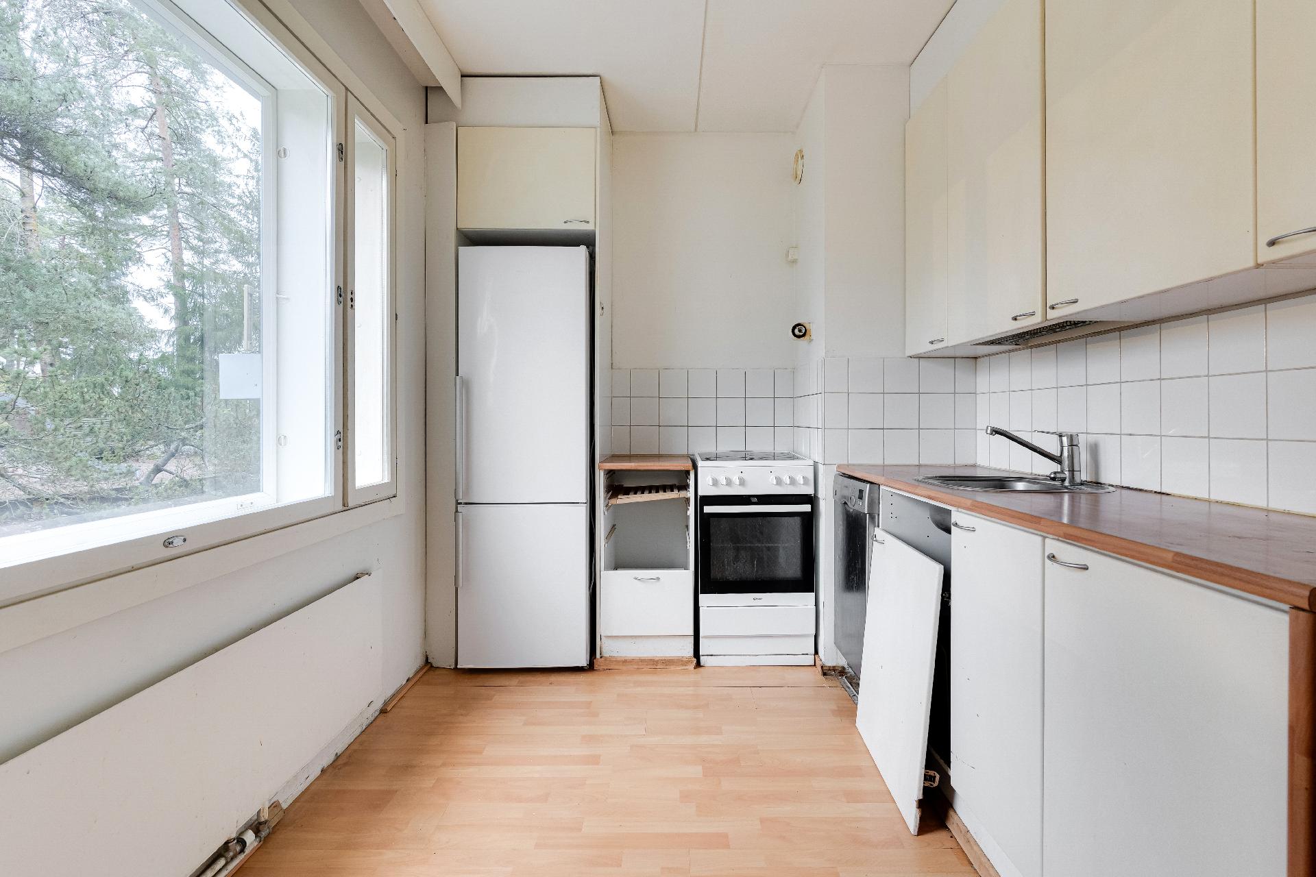 Uotinmäentie 9, Mellunmäki, Helsinki