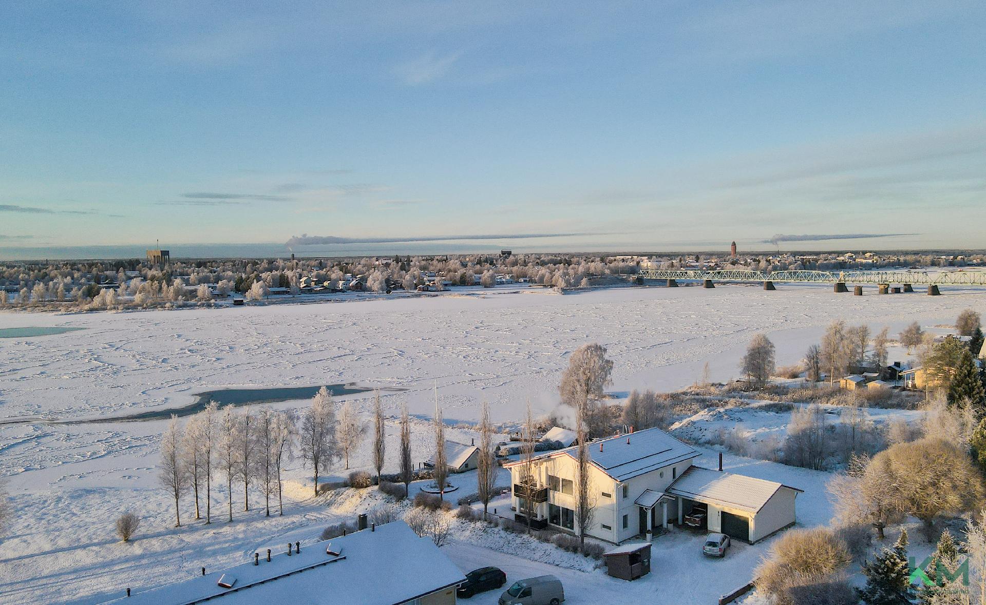 Näet kotisohvalta miten Tornionjoki elää vuodenaikojen mukaan