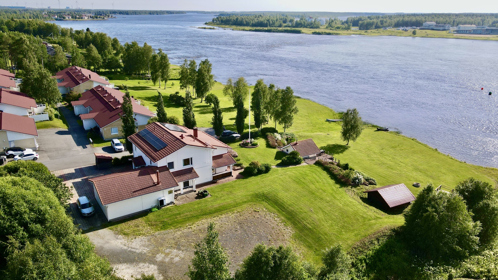 Horisontissa siintää Perämeri