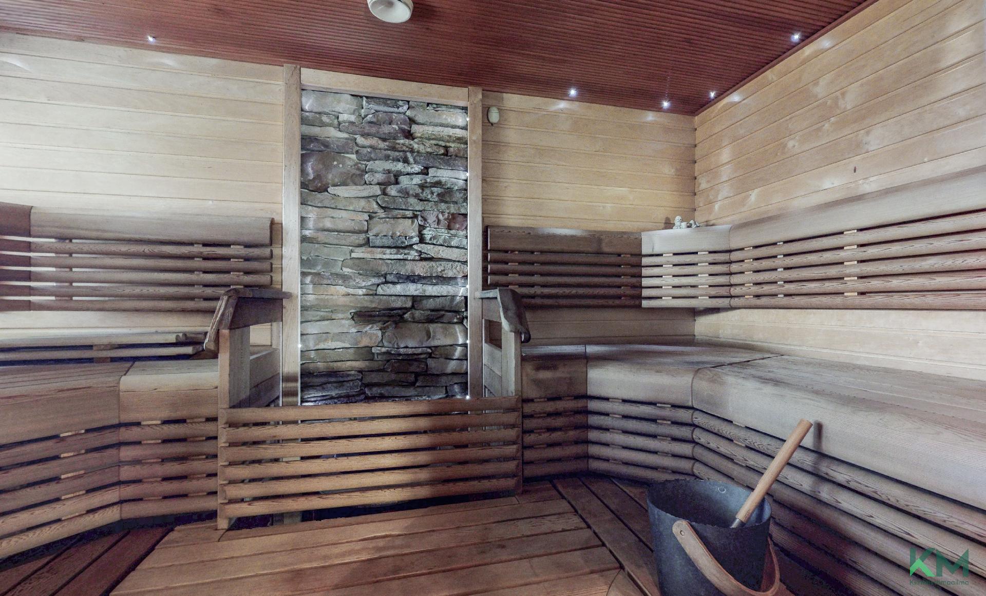 Lauteille mahtuu useampikin saunoja 