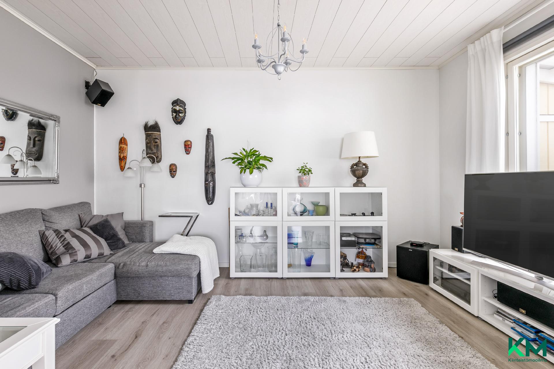 Nummikuja 6, Heikinlaakso, Helsinki