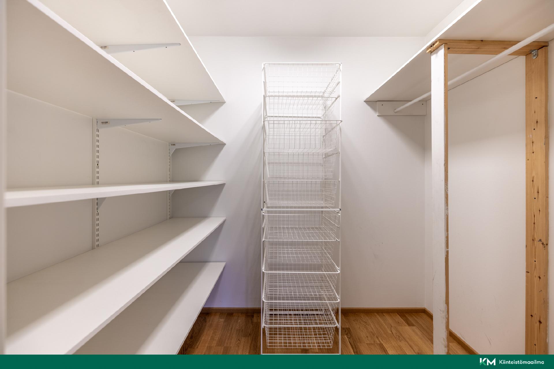 Rovastinkuja 1, Kangasniemi