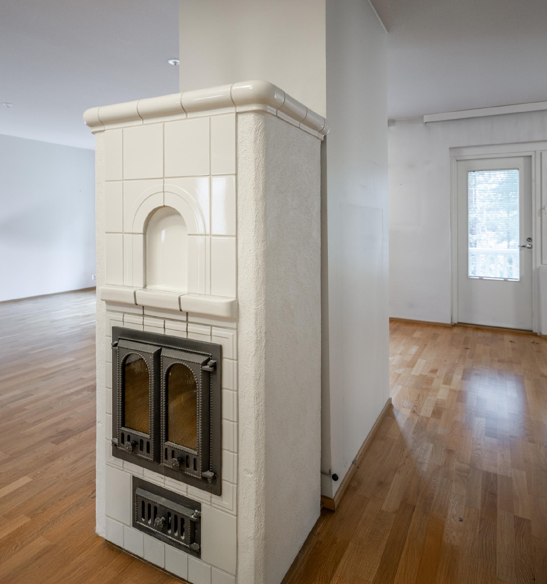 Rovastinkuja 1, Kangasniemi