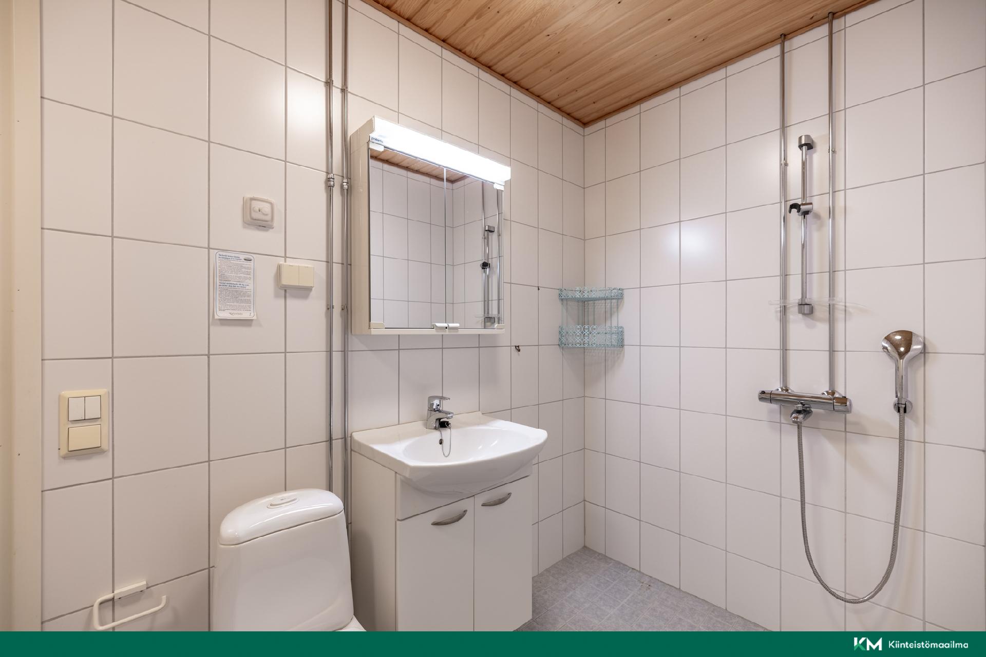 Rovastinkuja 1, Kangasniemi