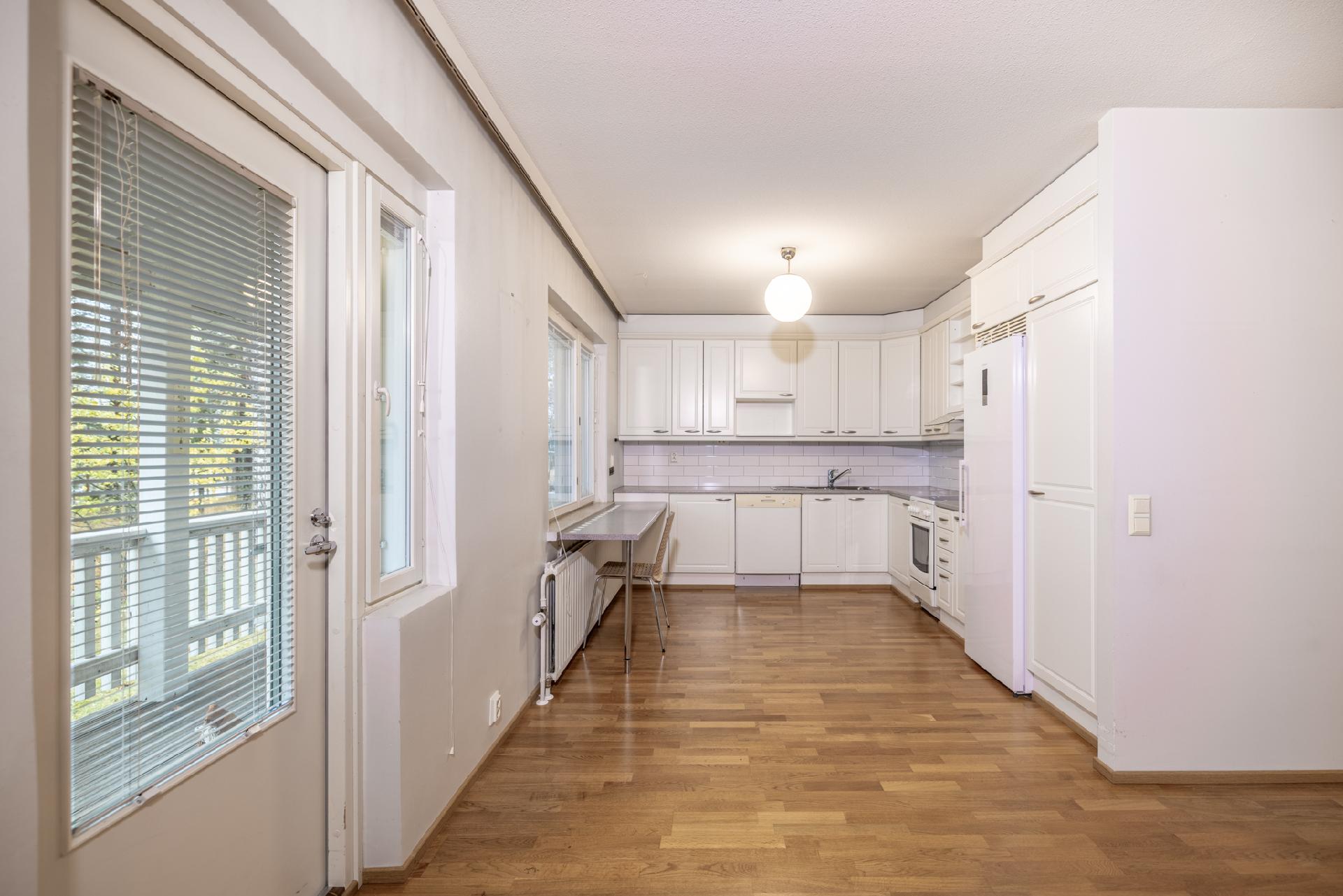 Rovastinkuja 1, Kangasniemi