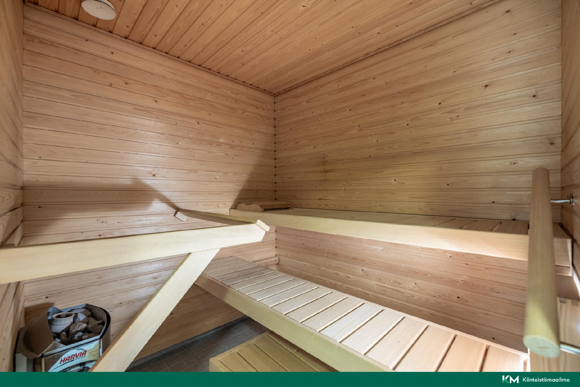 Rovastinkuja 1, Kangasniemi