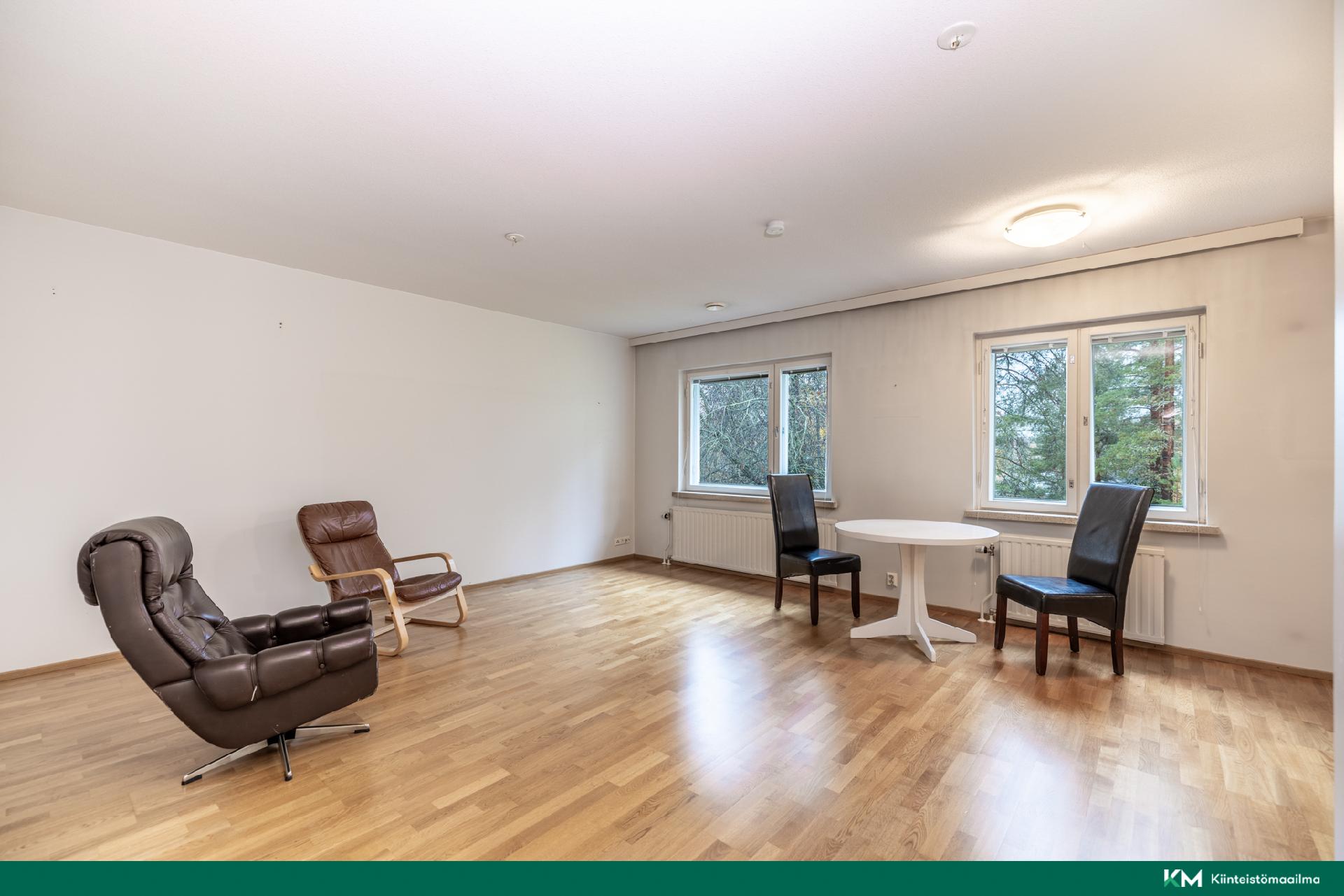 Rovastinkuja 1, Kangasniemi