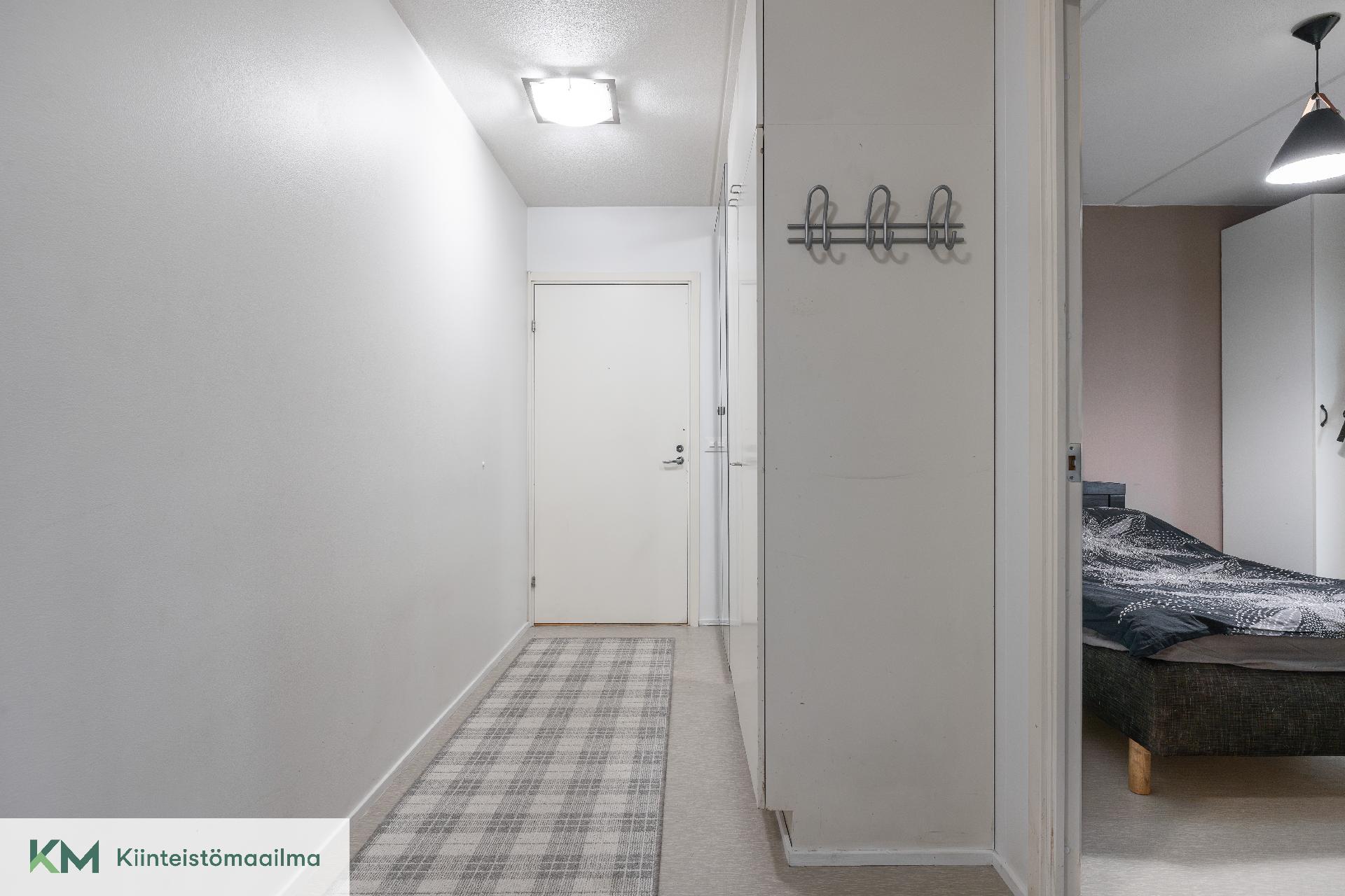 Velhontie 6, Karhuvuori, Kotka