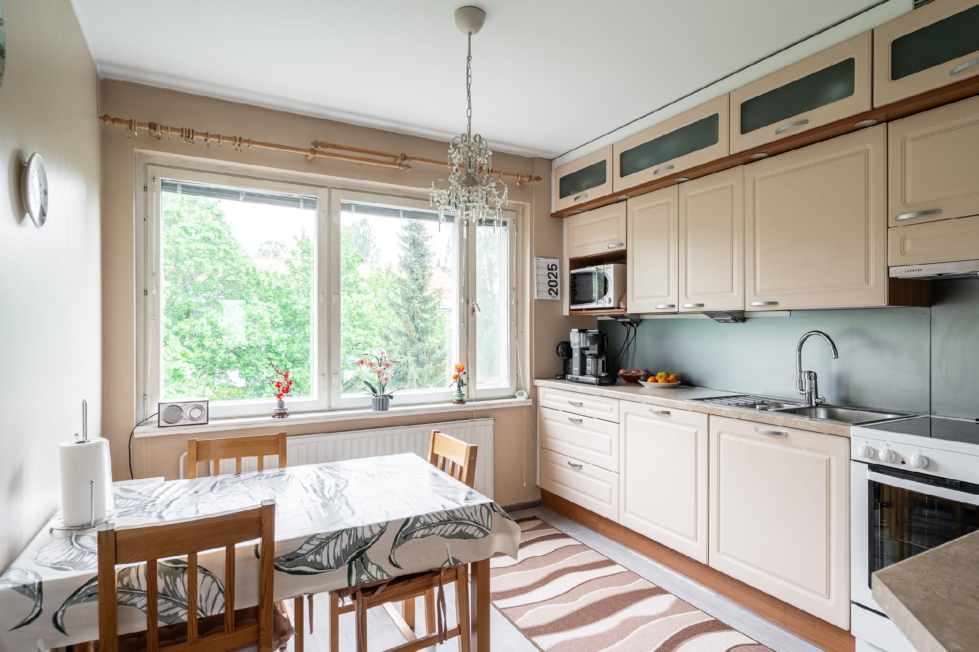 Sääksmäentie 13-15, Keskusta, Valkeakoski