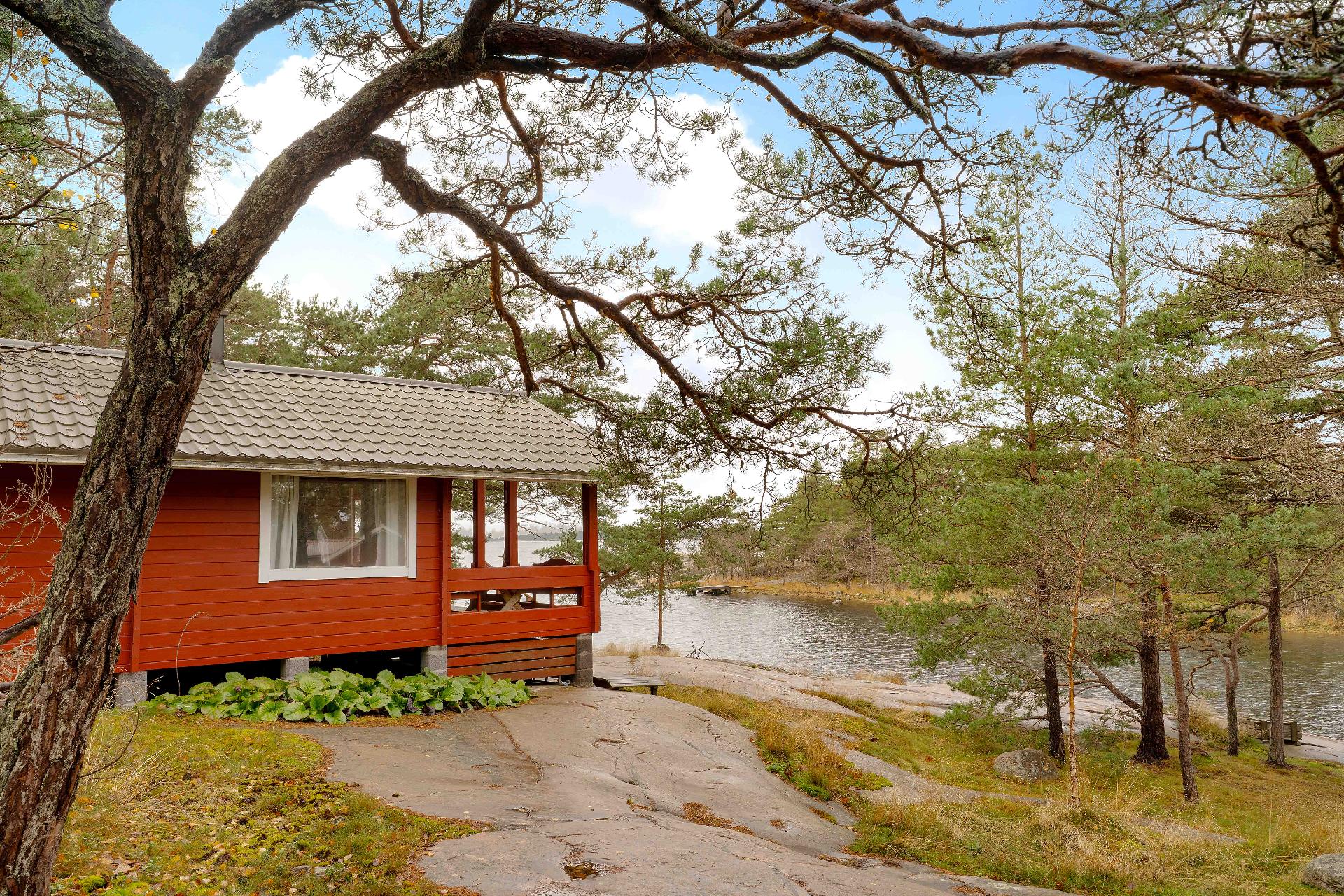 Kyrkogårdsön Lövsund, Porkkalanniemi, Kirkkonummi