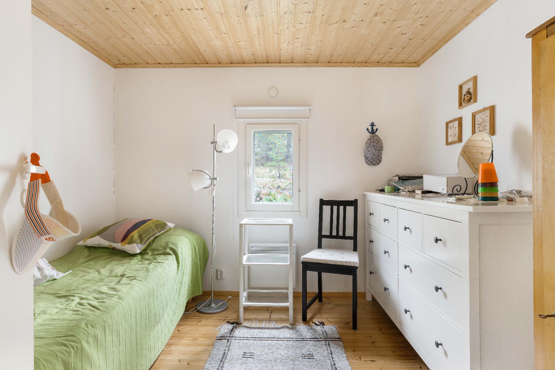 Kyrkogårdsön Lövsund, Porkkalanniemi, Kirkkonummi