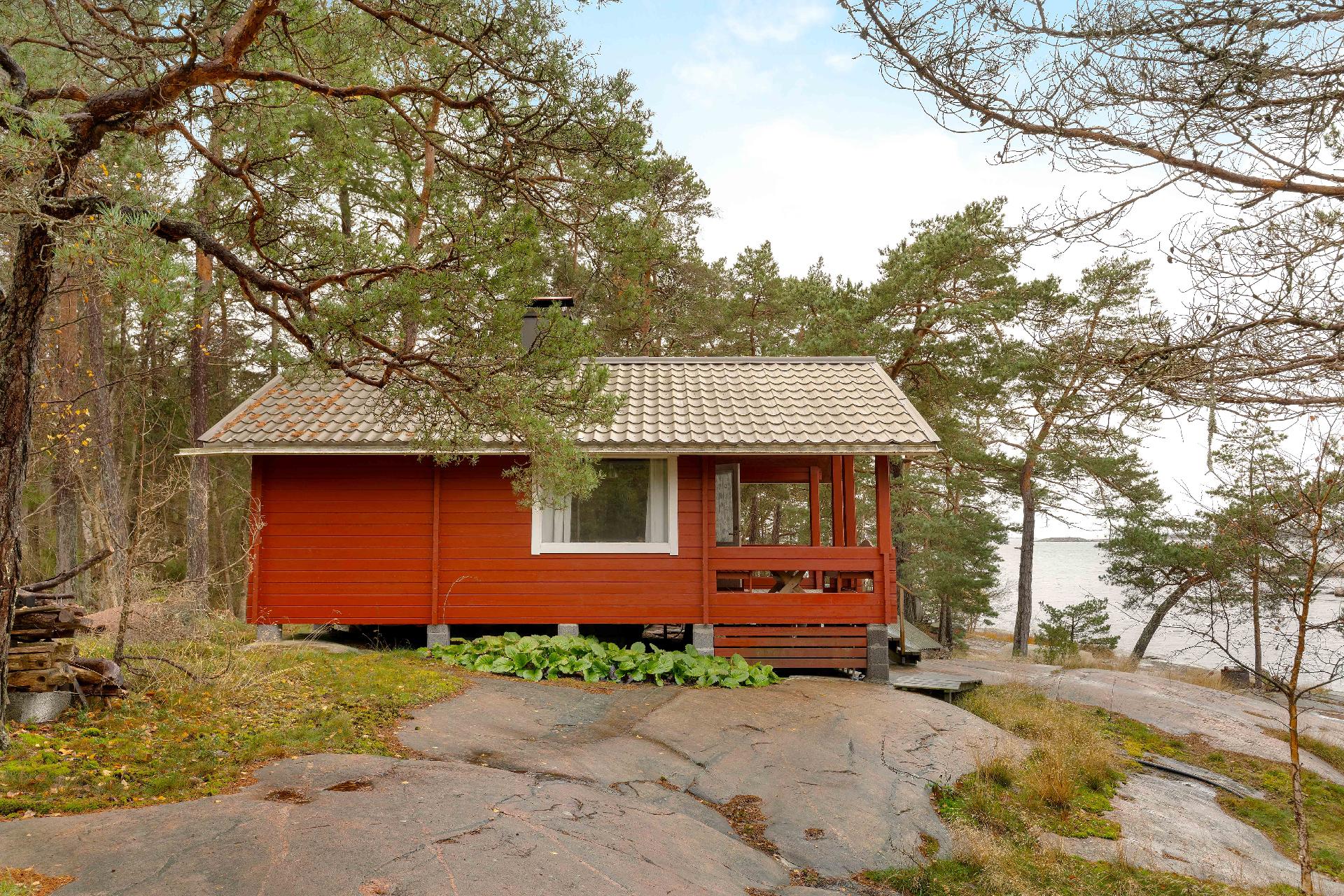 Kyrkogårdsön Lövsund, Porkkalanniemi, Kirkkonummi