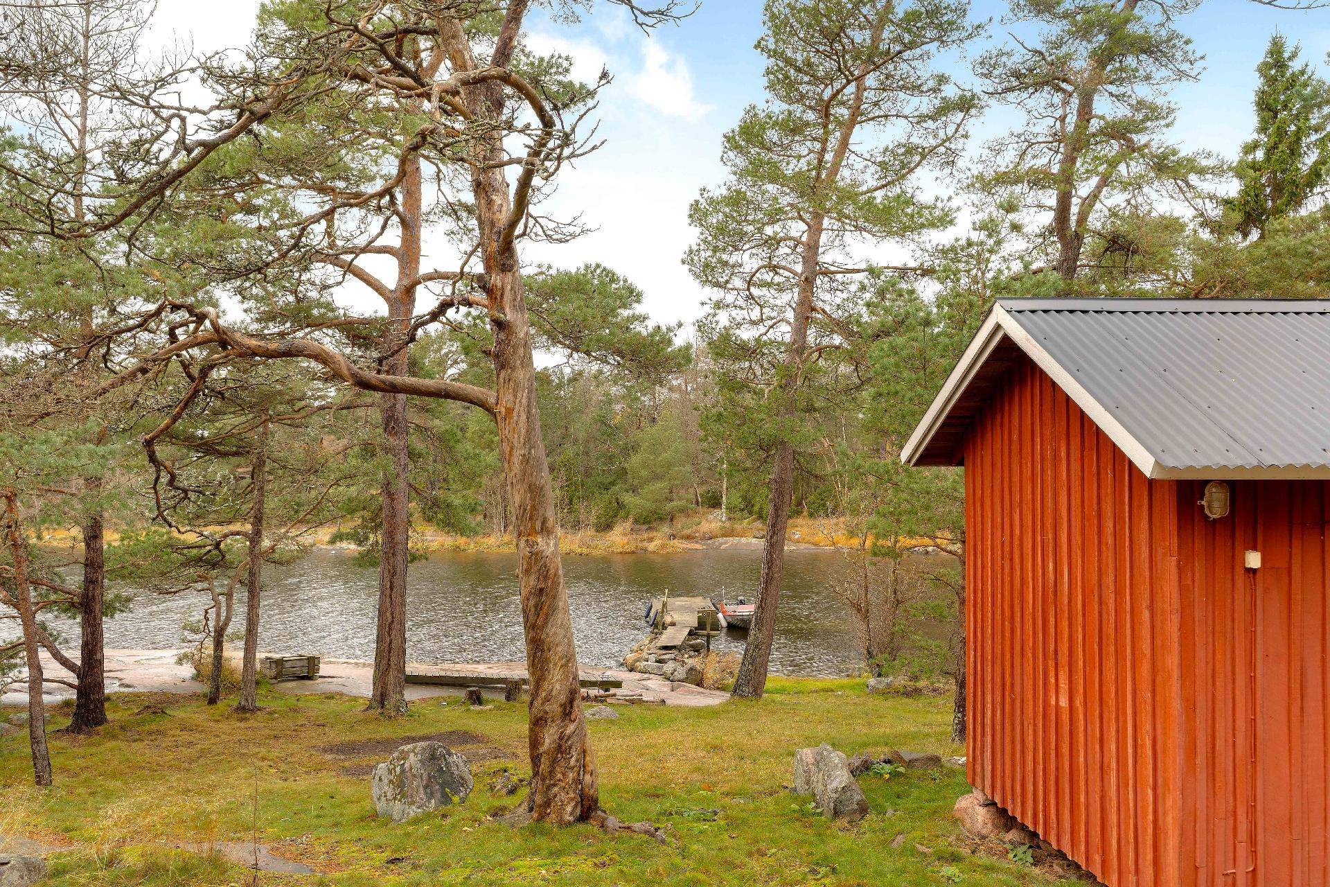 Kyrkogårdsön Lövsund, Porkkalanniemi, Kirkkonummi