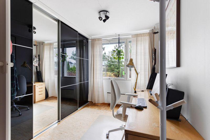 Maununnevantie 2, Maununneva, Helsinki